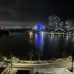 Apartamento Amoblado En Cartagena, El Laguito. Vista Al Mar