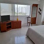 Apartamento Amoblado En Cartagena, El Laguito. Vista Al Mar